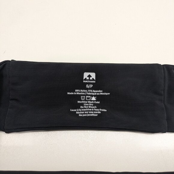 Nathan the Zipper Lite Running Belt - Picture 3 of 4